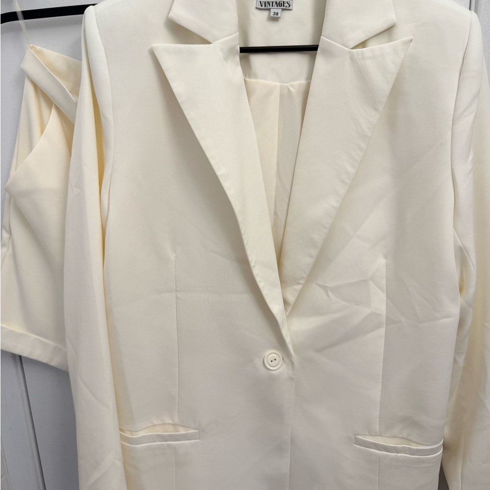 Vintage Women's Ivory Blazer + Shorts